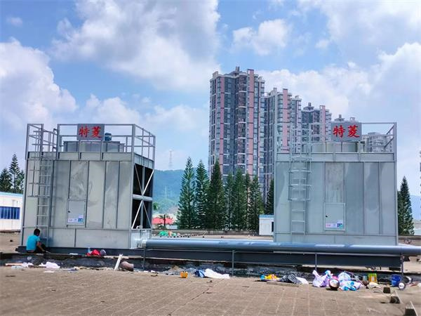 圓形冷卻塔為什么會出現白色霧水